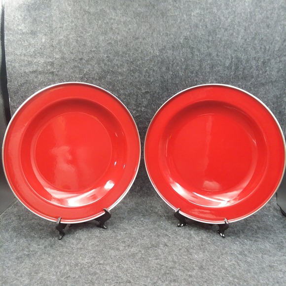 Set of 2 Pottery Barn Red 10" Plates‎ Enamelware Partyware Metal Dinner Plates - Picture 1 of 5